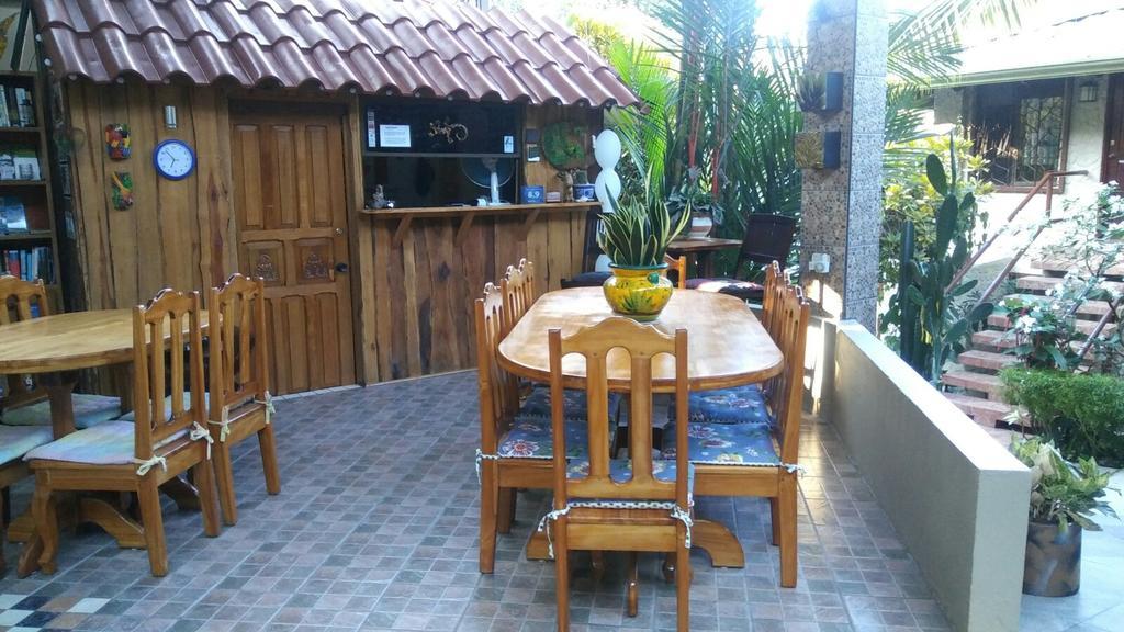 Coyaba Tropical Elegant Adult Guesthouse Manuel Antonio Dış mekan fotoğraf